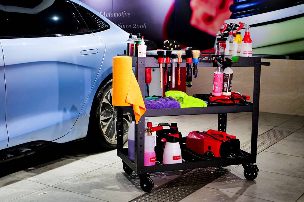 Premium Steel Detailing Rolling Trolley