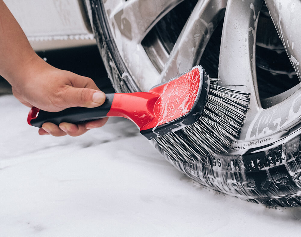 Soft Grip Wheel and Body Brush